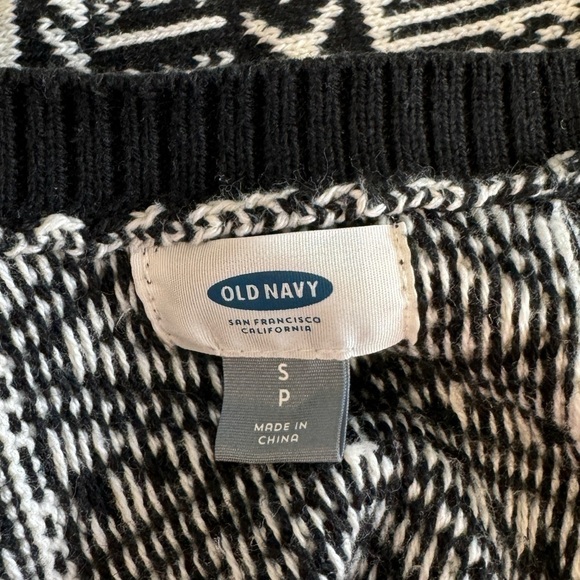 Old Navy Black & White Aztec Cotton Knit Front Open Cardigan (Small) - Picture 5 of 6